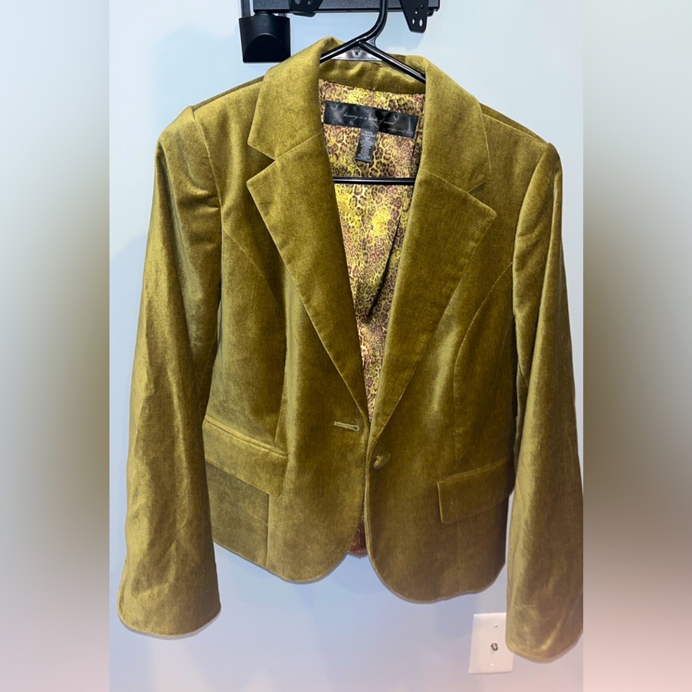 Apostrophe Velvet Blazer